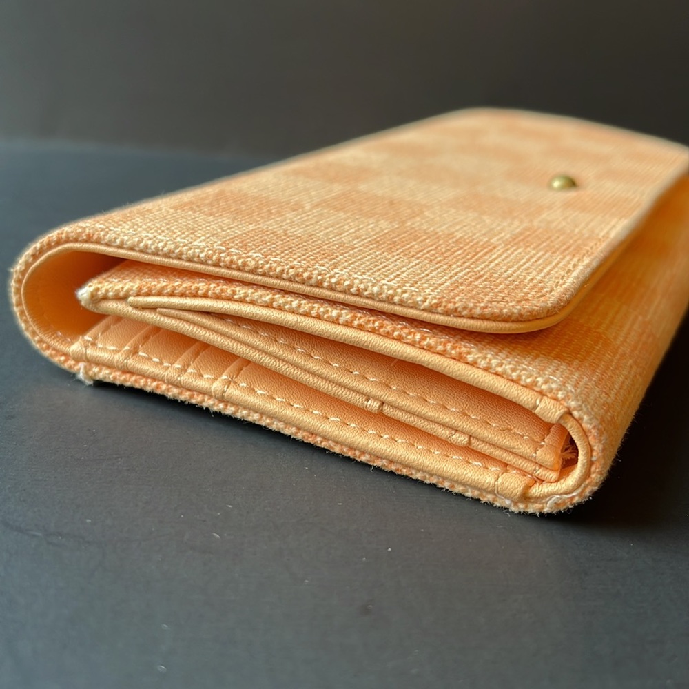 Universal Thread Orange Wallet - Picture 5 of 10